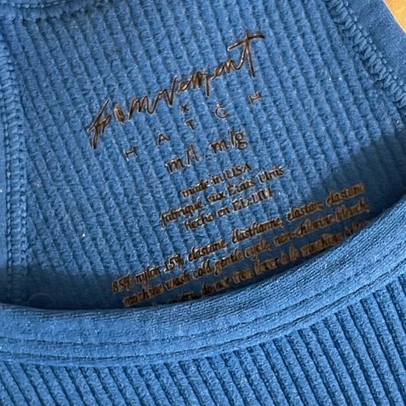 NWOT Free People Happiness Runs Long Crop Top Blue  Size Medium Large $40 - Picture 9 of 9